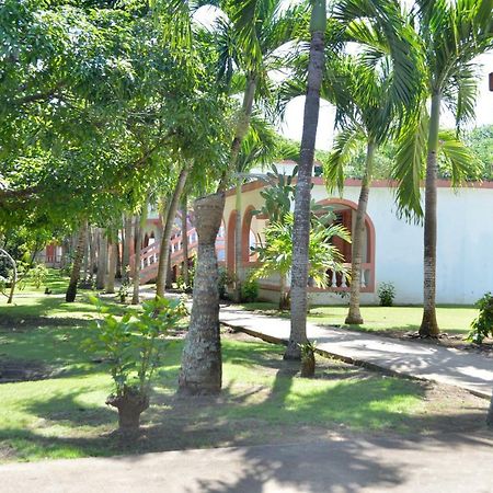 Hidden Paradise Resort Hotel نيغريل المظهر الخارجي الصورة