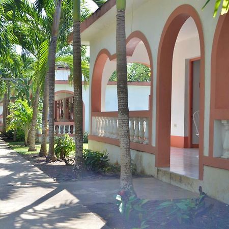 Hidden Paradise Resort Hotel نيغريل المظهر الخارجي الصورة