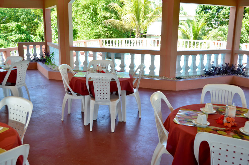 Hidden Paradise Resort Hotel نيغريل المظهر الخارجي الصورة